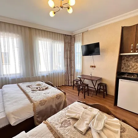 מלון דירות Nasip House 3*