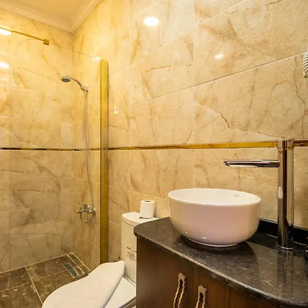 Aparthotel Harbor House 3*