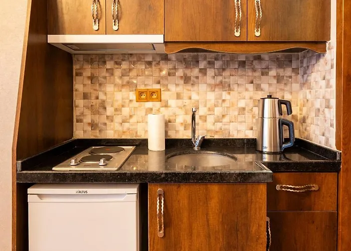 Harbor House Aparthotel 3*