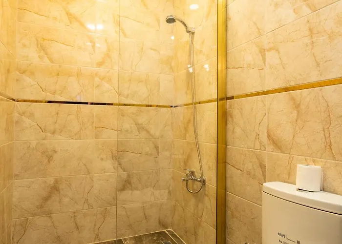 Harbor House Apartahotel 3*