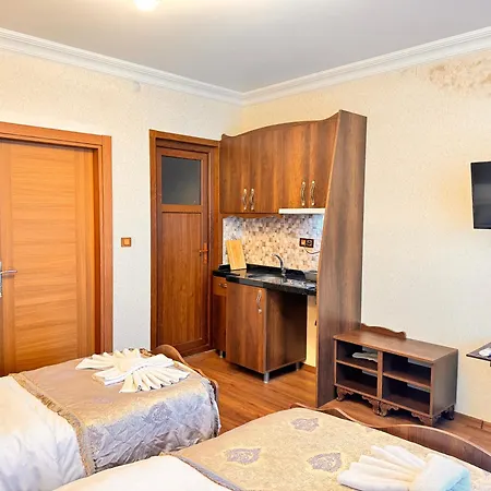 Nasip House 3*